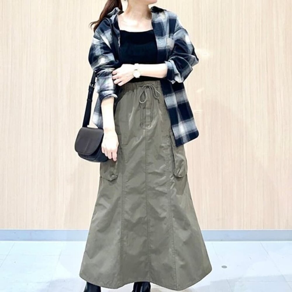 GU cargo maxi skirt large